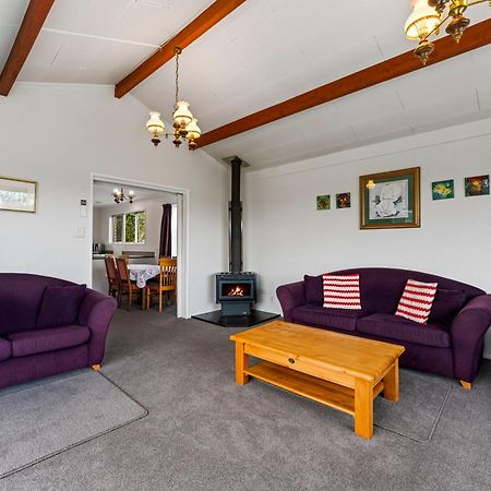 Classic Bach Taupo Exterior photo