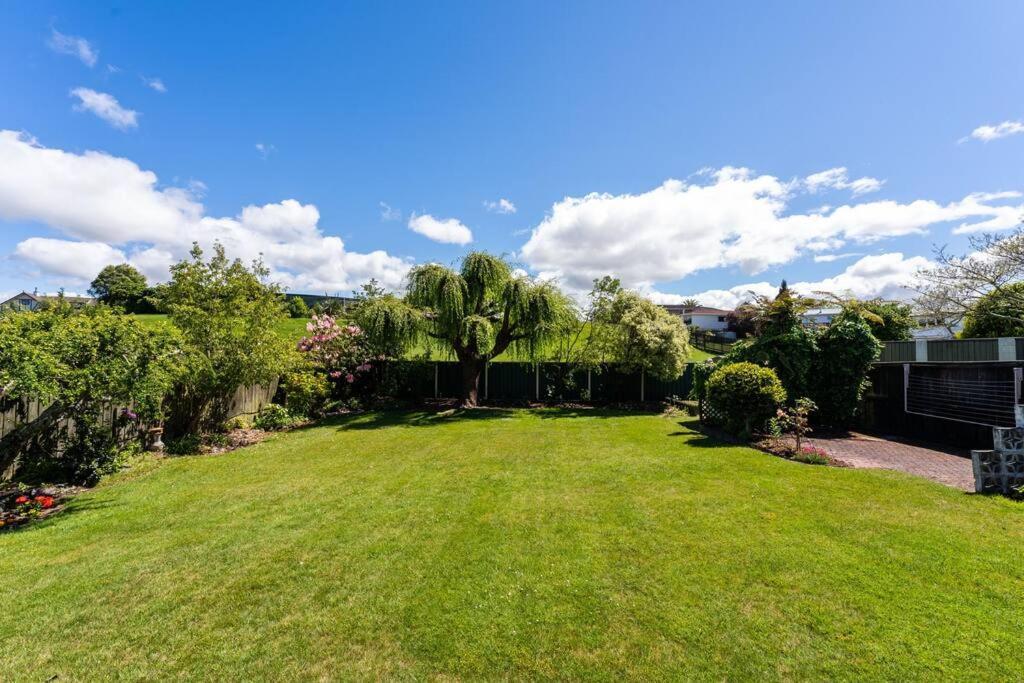 Classic Bach Taupo Exterior photo
