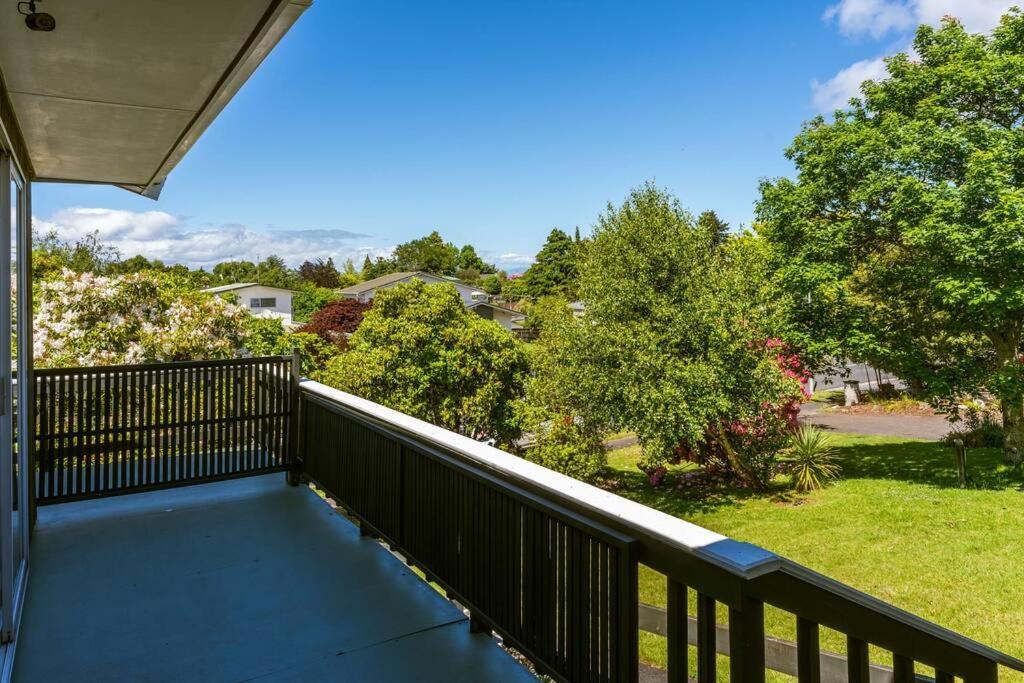 Classic Bach Taupo Exterior photo